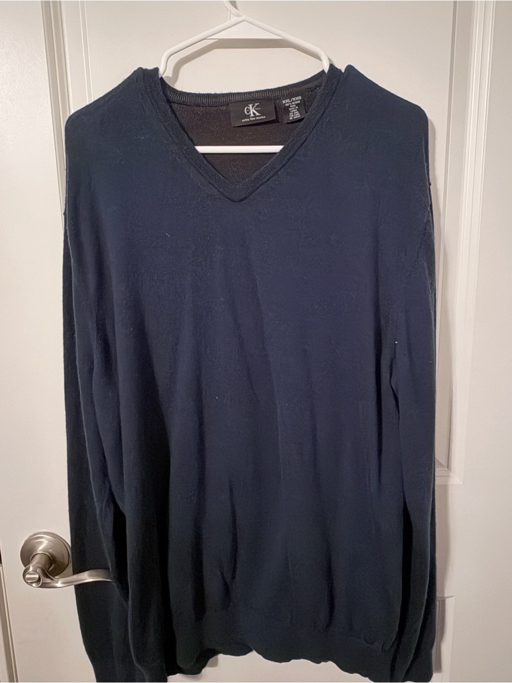 Calvin Klein Men's Dark Navy V-Neck Pullover Sweater